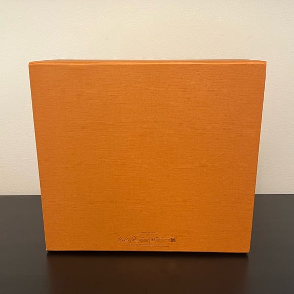 🛍️Louis Vuitton Box 11.75” x 10.5” x 5.75” - Picture 3 of 7